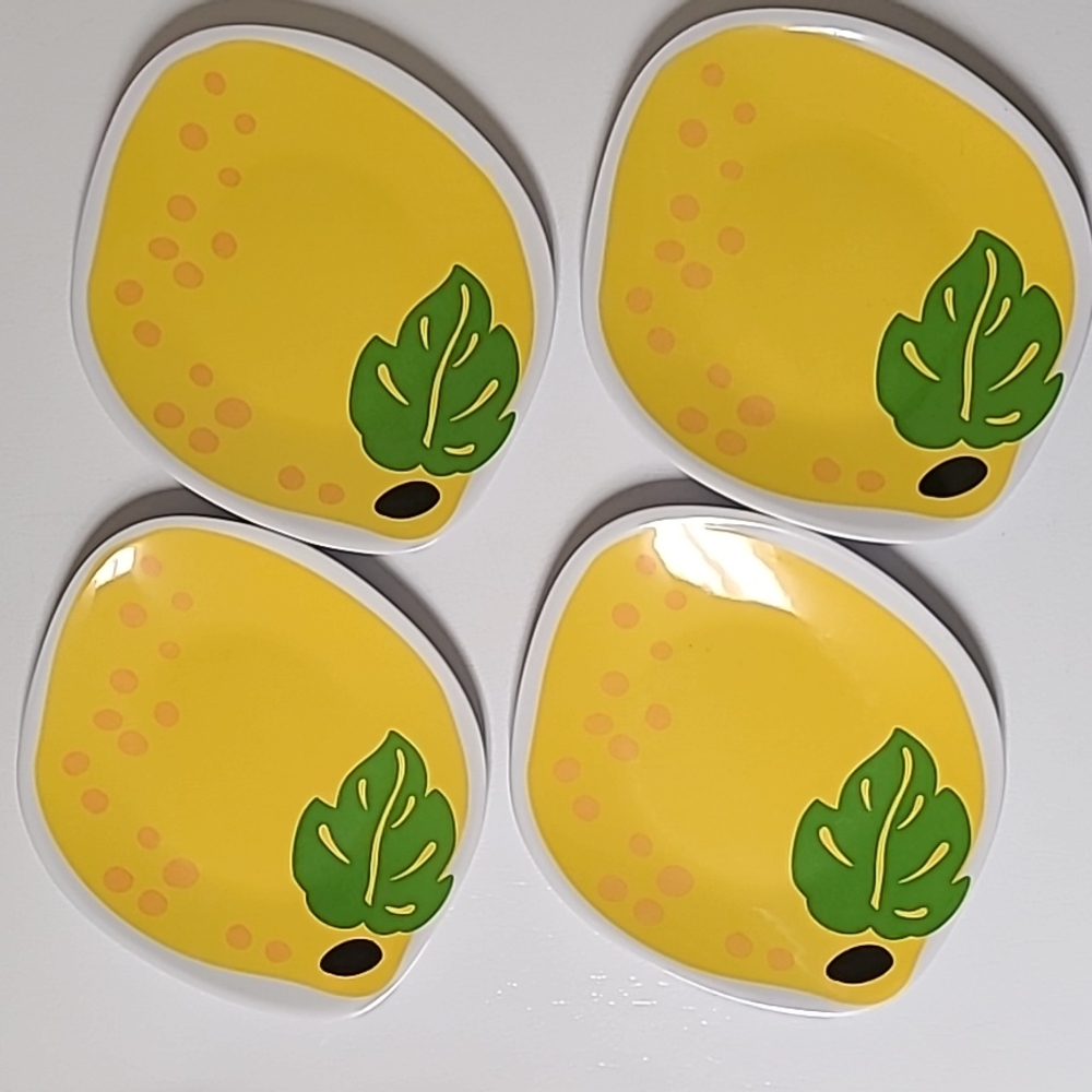 Lemon shaped snack plates, set of 4